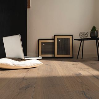 530195 Haro Parquet - Planche large à l'ancienne série 4000 - Chêne blanc puro Sauvage brossé 4V huilé Naturalin +