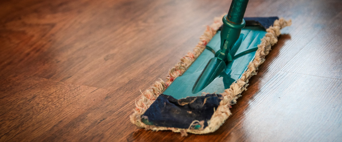 Comment nettoyer un parquet stratifié avec efficacité ?